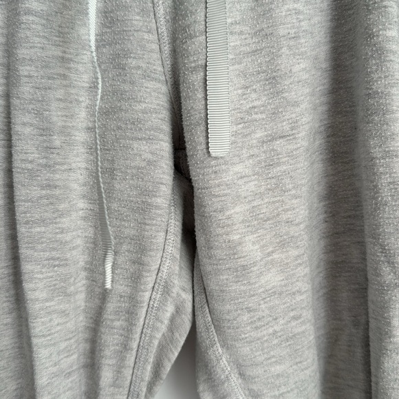 Lululemon joggers - Picture 4 of 5